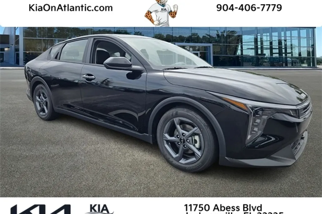 2025 Kia K4 LXS photo 1
