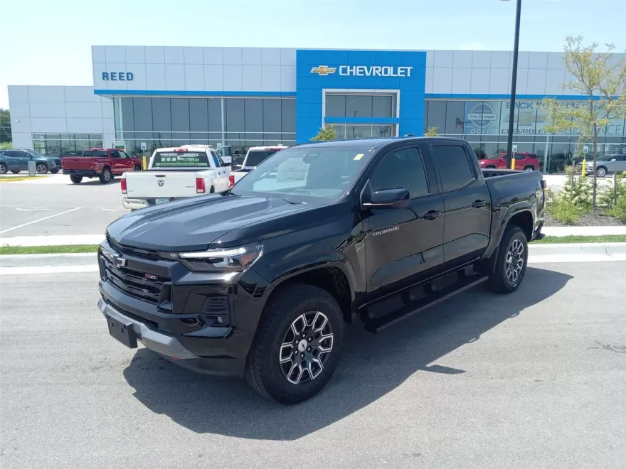 2026 Chevrolet Colorado Z71 photo 1