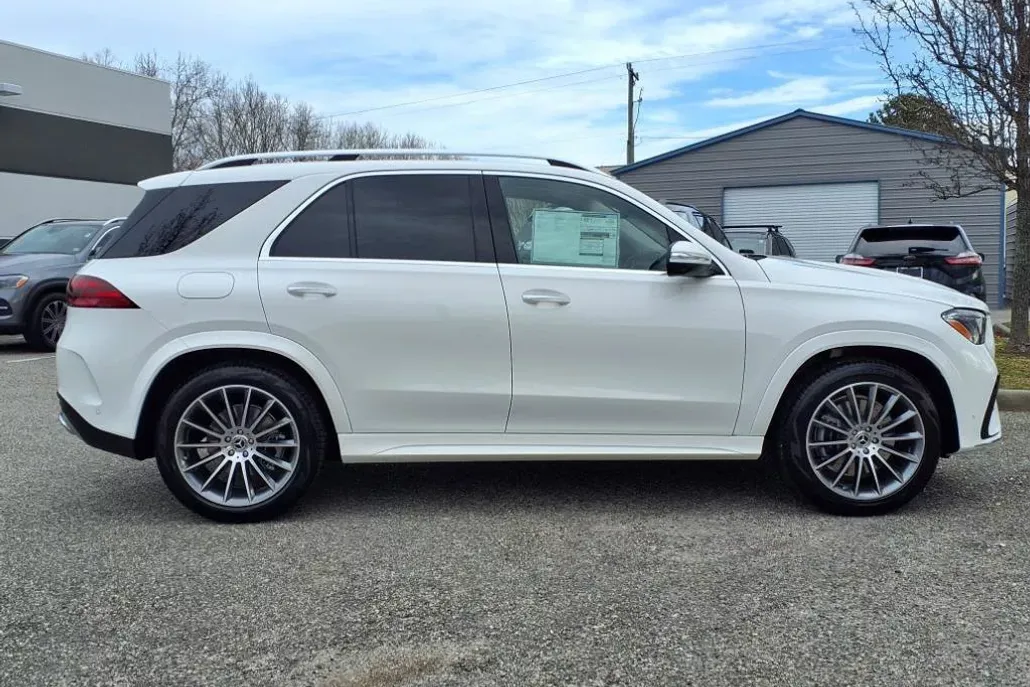 2025 Mercedes Benz GLE 350 photo 1
