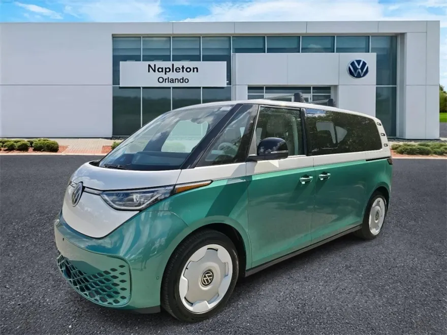 2025 Volkswagen ID. Buzz photo 1