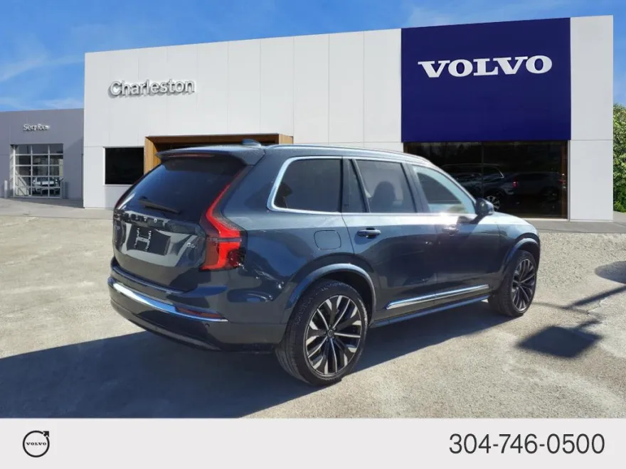 2025 Volvo XC90 photo 1