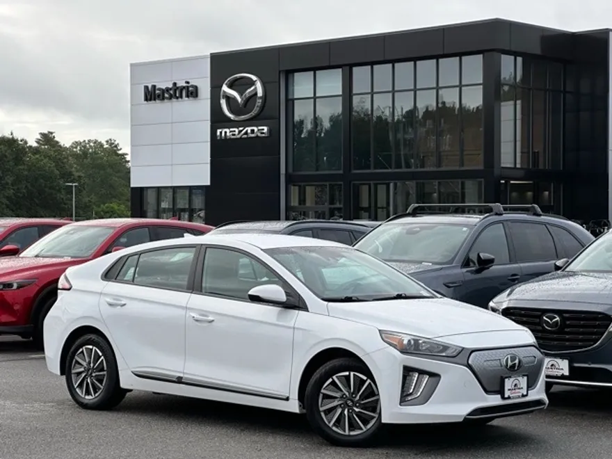 2021 Hyundai Ioniq Electric SE photo 1