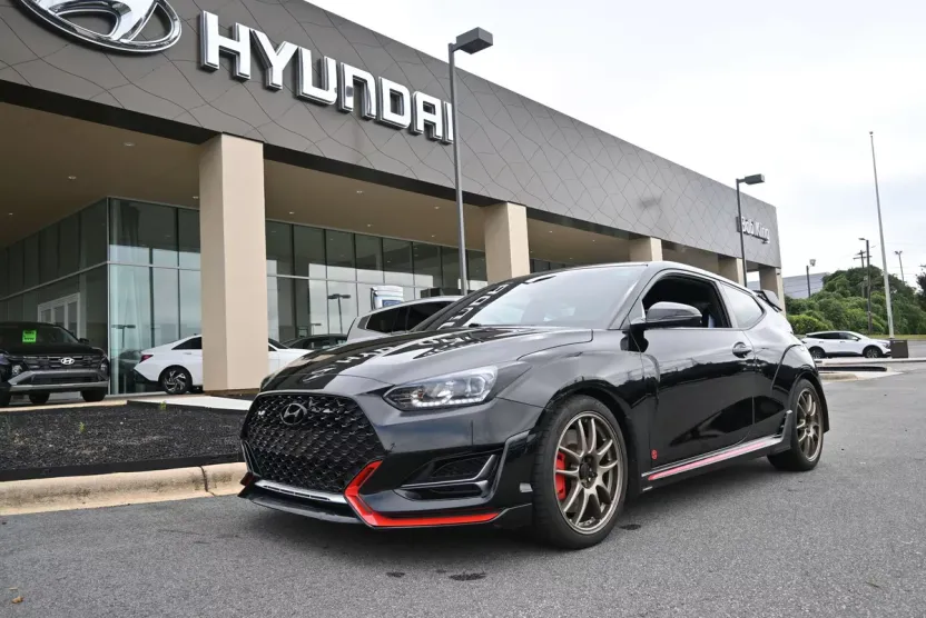 2021 Hyundai Veloster N photo 1