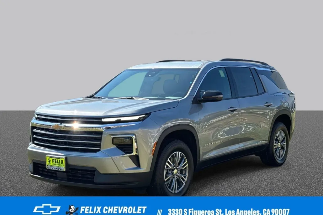 2026 Chevrolet Traverse photo 1