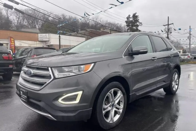 2015 Ford Edge Titanium Sport photo 1