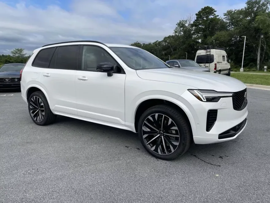 2026 Volvo XC90 photo 1