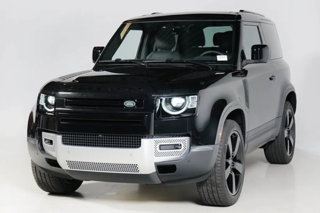 2024 Land Rover Defender 90 S photo 1