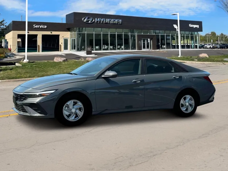 2025 Hyundai Elantra SE photo 1