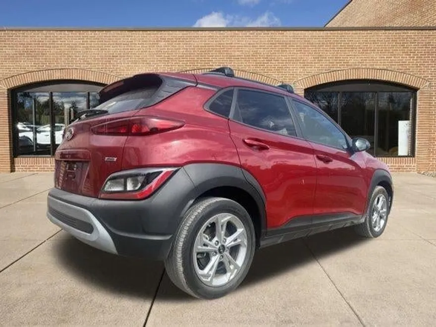 2023 Hyundai Kona SEL photo 1