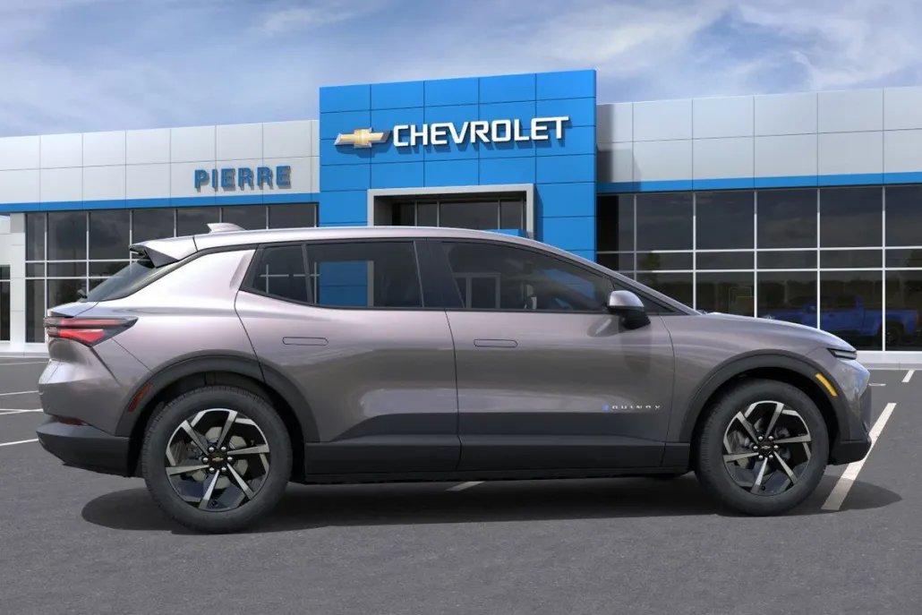 2026 Chevrolet Equinox EV 1LT photo 1