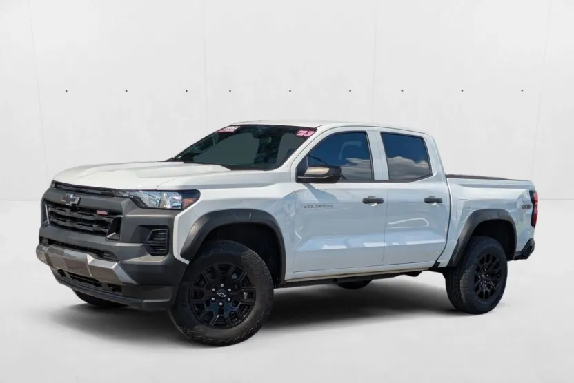 2023 Chevrolet Colorado Trail Boss photo 1