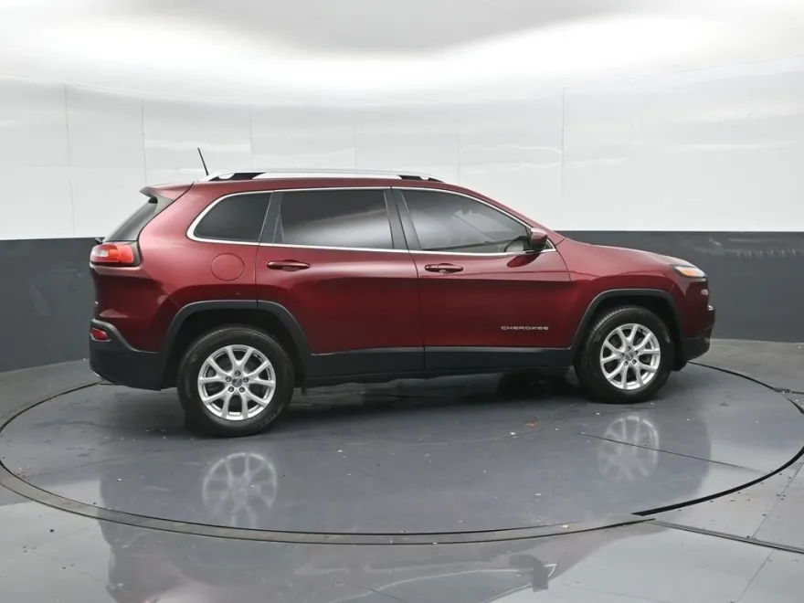 2018 Jeep Cherokee Latitude photo 1