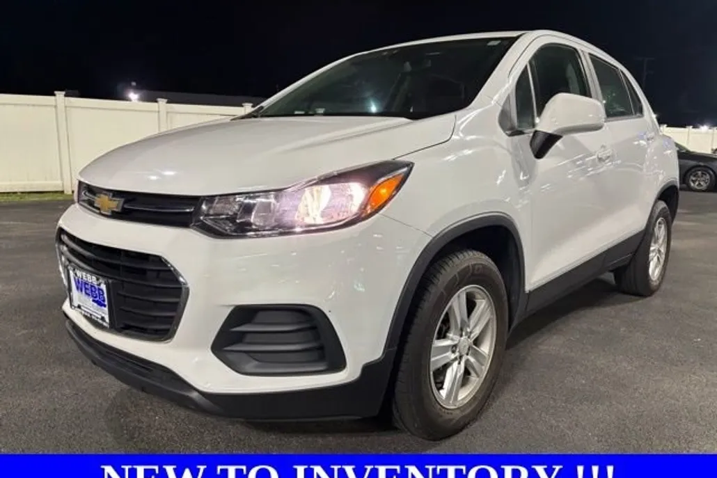2018 Chevrolet Trax LS photo 1