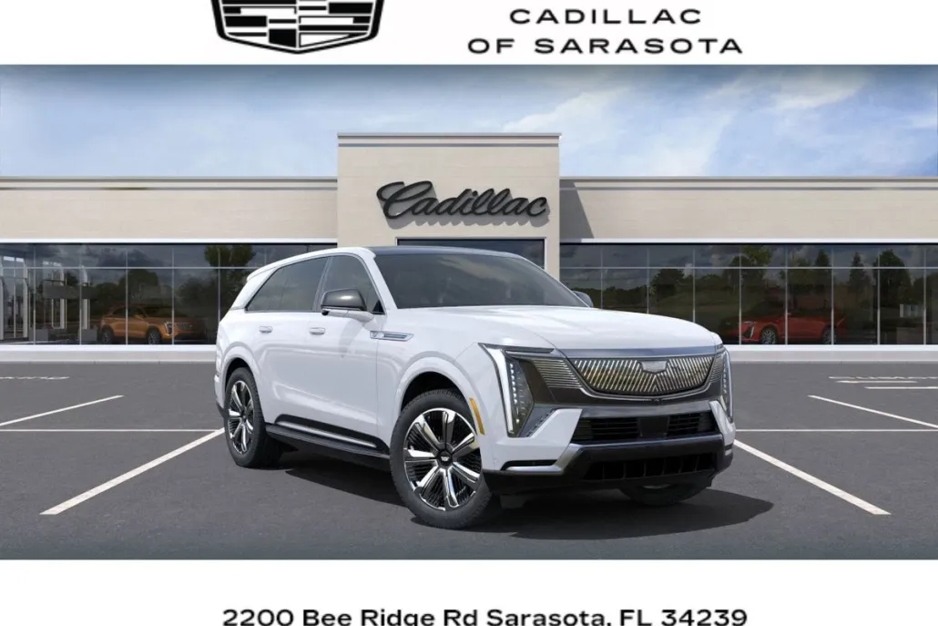 2025 Cadillac Escalade IQ Luxury photo 1