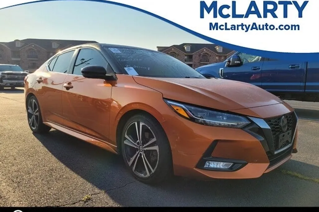 2022 Nissan Sentra SR photo 1