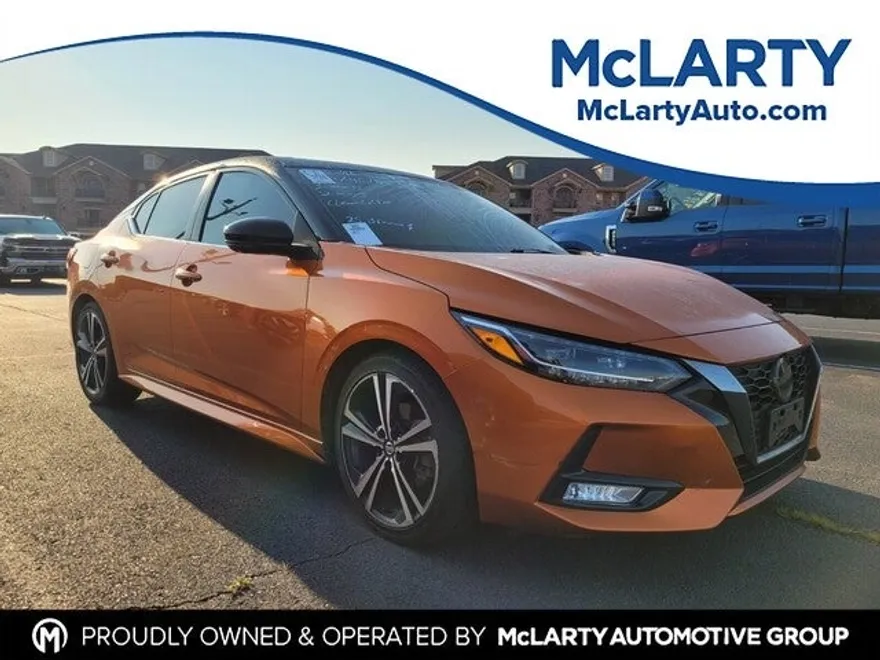 2022 Nissan Sentra SR photo 1