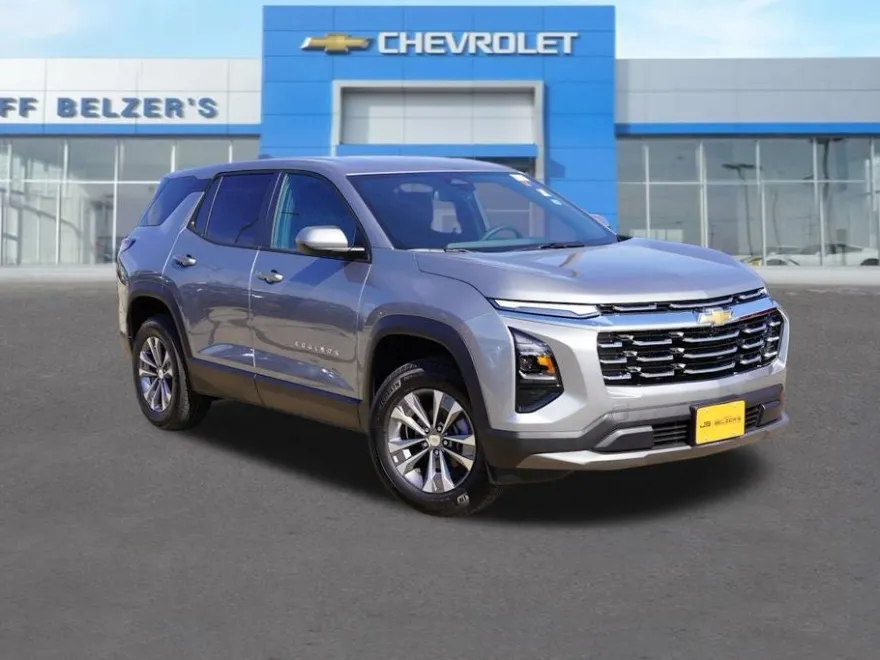 2026 Chevrolet Equinox LT photo 1