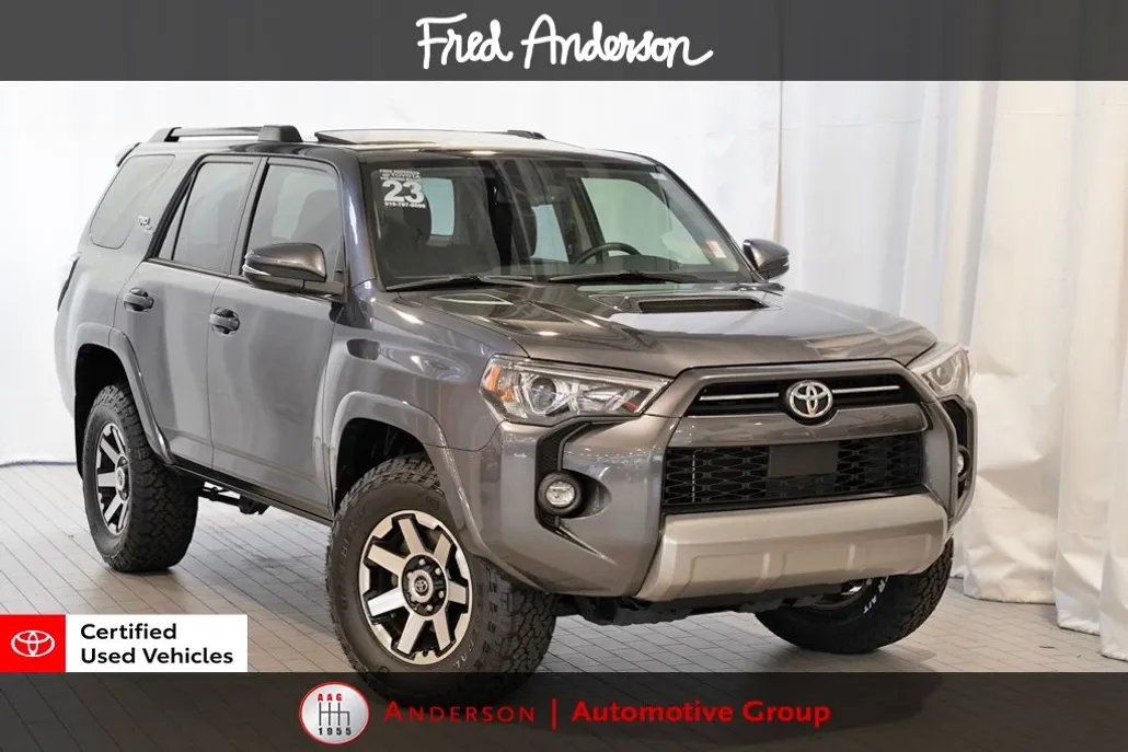 2023 Toyota 4Runner TRD Off-Road Premium photo 1