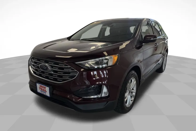 2020 Ford Edge SEL photo 1