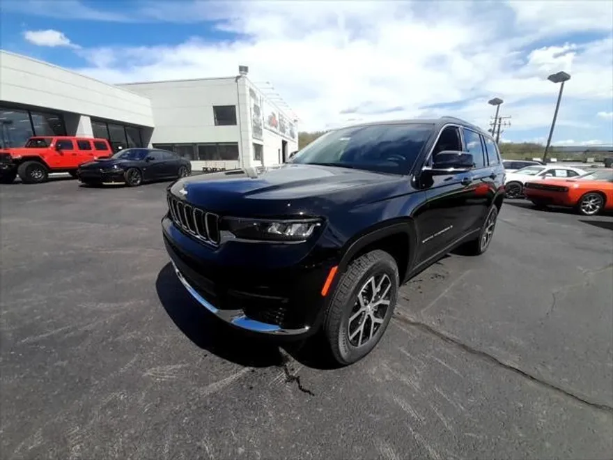 2024 Jeep Grand Cherokee L photo 1