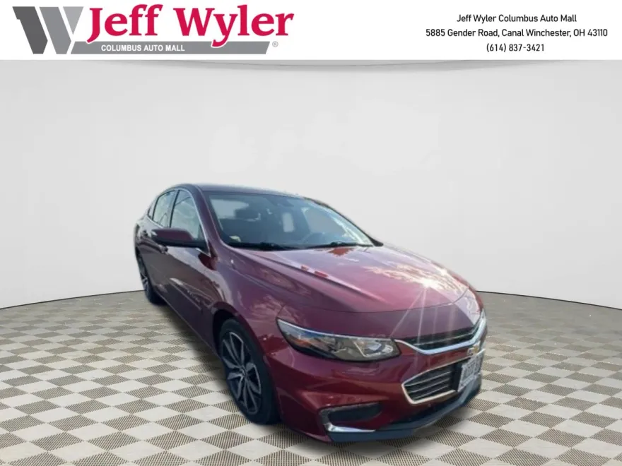2017 Chevrolet Malibu 1LT photo 1