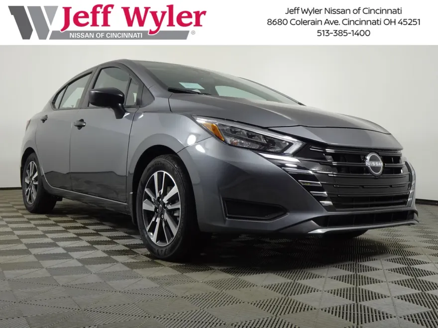 2025 Nissan Versa S photo 1
