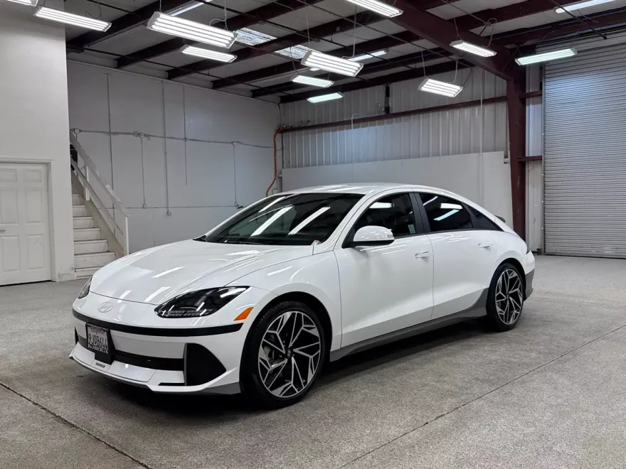 2023 Hyundai Ioniq 6 SEL photo 1
