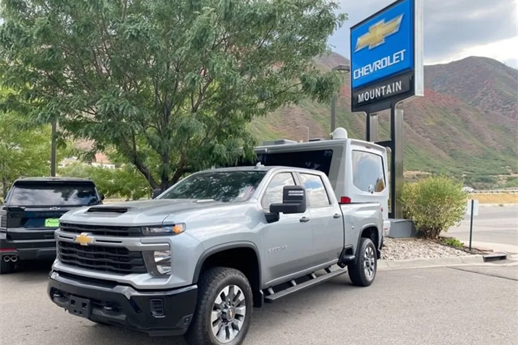 2025 Chevrolet Silverado 2500HD Custom photo 1