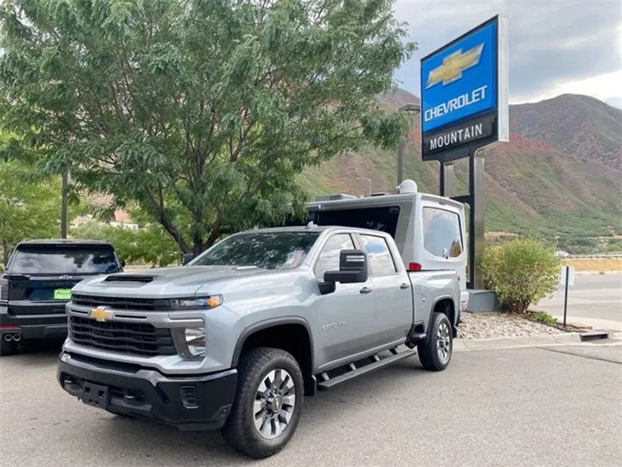 2025 Chevrolet Silverado 2500HD Custom photo 1