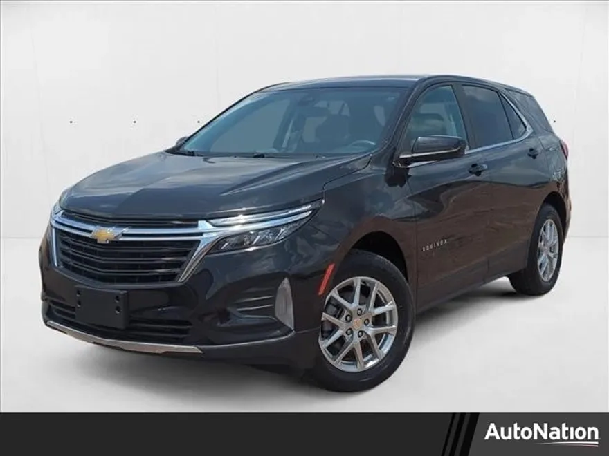 2023 Chevrolet Equinox LT photo 1