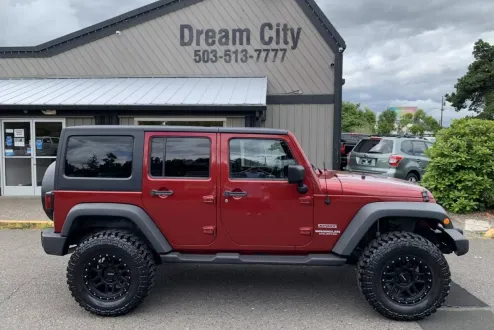 2013 Jeep Wrangler Unlimited Sport S photo 2