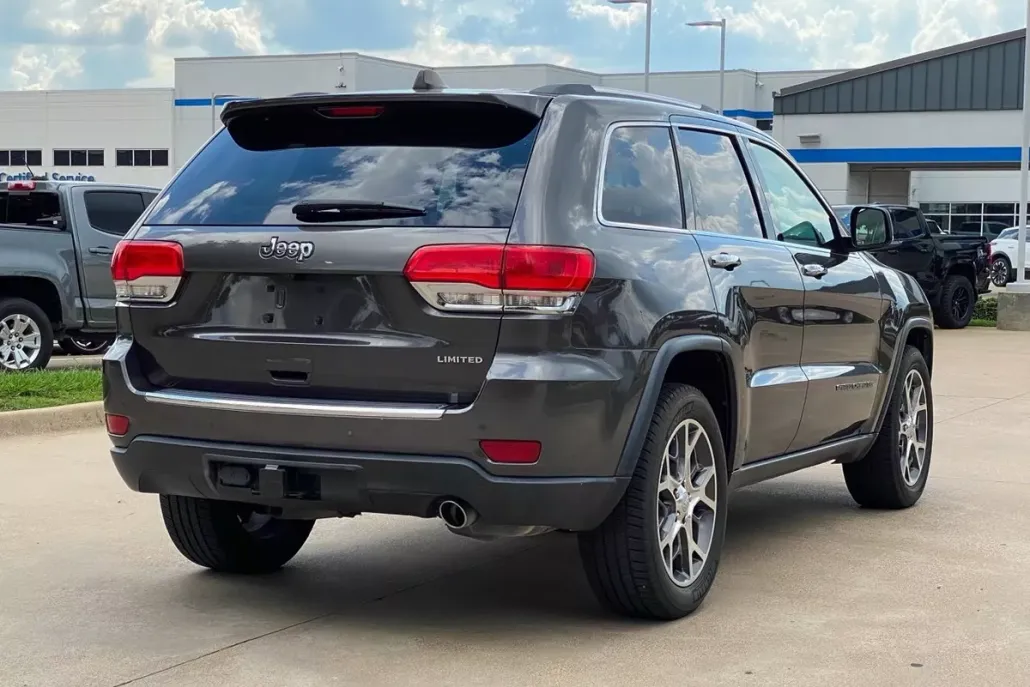 2019 Jeep Grand Cherokee Limited photo 1