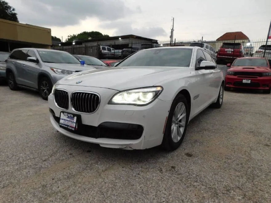 2015 Bmw 740i Sedan photo 1