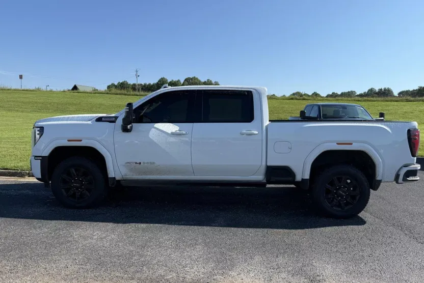 2024 Gmc Sierra 2500 HD AT4 photo 1