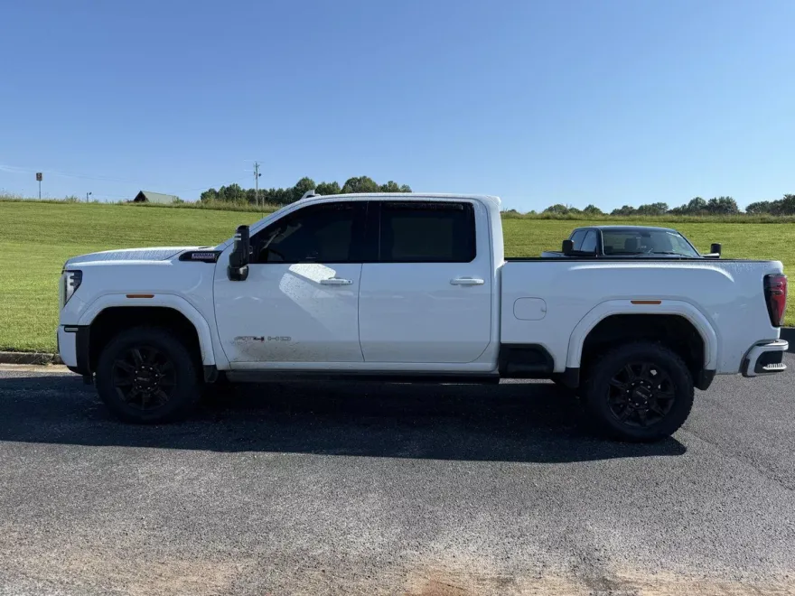 2024 Gmc Sierra 2500 HD AT4 photo 1