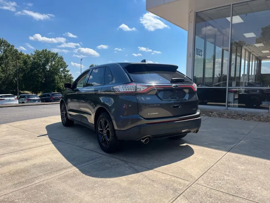2018 Ford Edge SEL photo 1