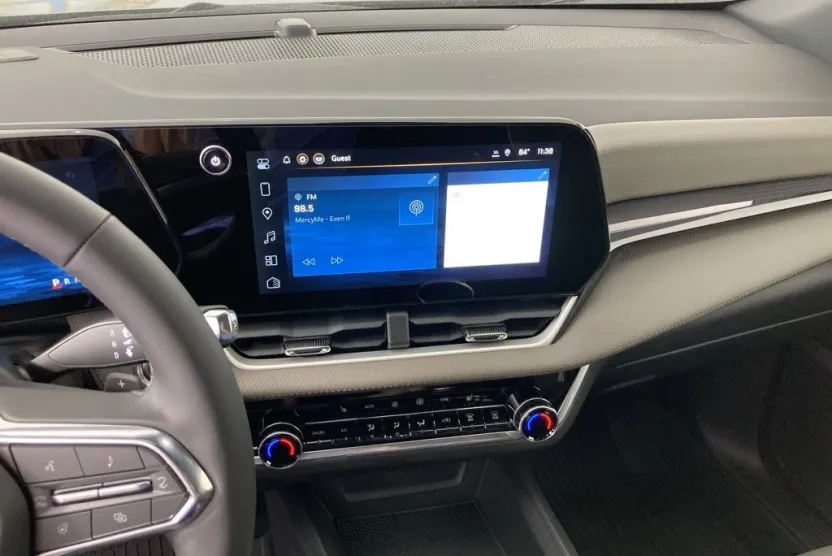 2026 Chevrolet Equinox LT photo 1