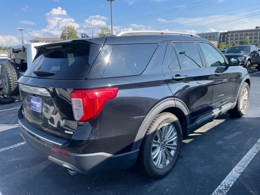 2020 Ford Explorer Limited photo 1