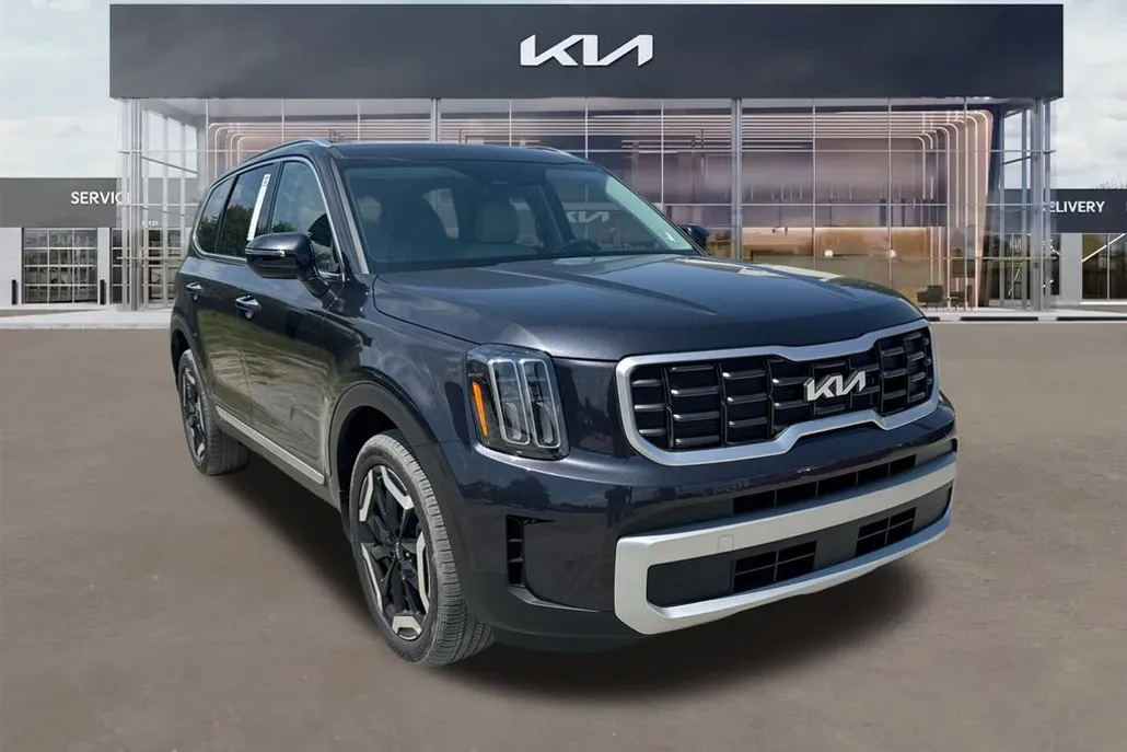 2025 Kia Telluride S photo 1