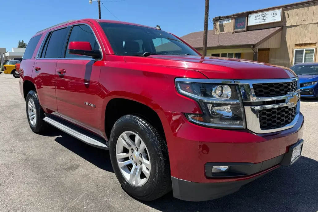 2015 Chevrolet Tahoe LT photo 1