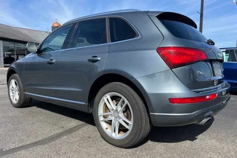 2016 Audi Q5 2.0T Premium Plus photo 1