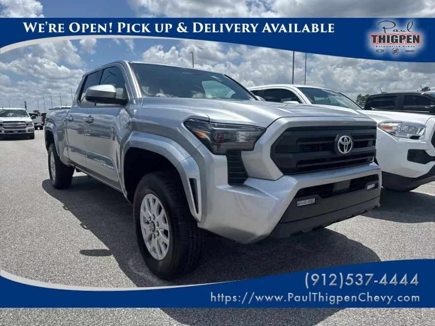 2024 Toyota Tacoma photo 1