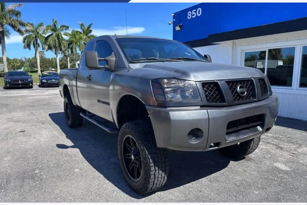 2006 Nissan Titan King Cab XE photo 1