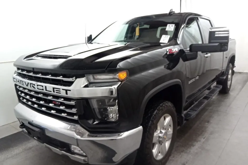 2022 Chevrolet Silverado 3500HD LTZ photo 1