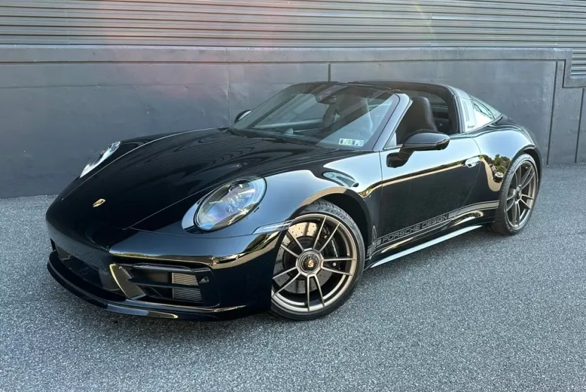 2023 Porsche 911 Targa 4S 4 GTS photo 1