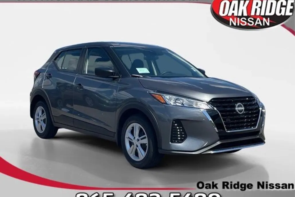 2025 Nissan Kicks Play S photo 1