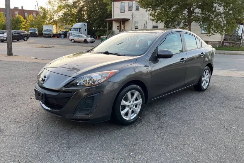 2011 Mazda Mazda3 Touring photo 1