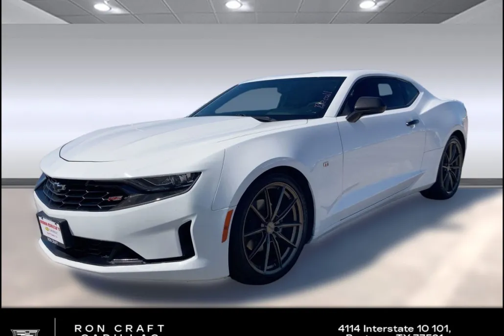 2021 Chevrolet Camaro 1LT photo 1