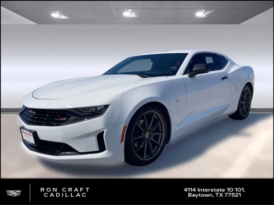 2021 Chevrolet Camaro 1LT photo 1