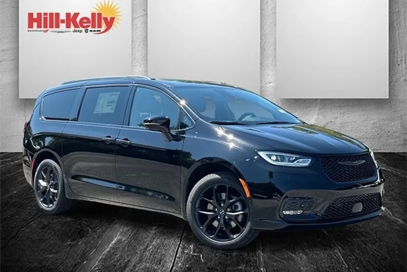2026 Chrysler Pacifica Limited photo 1